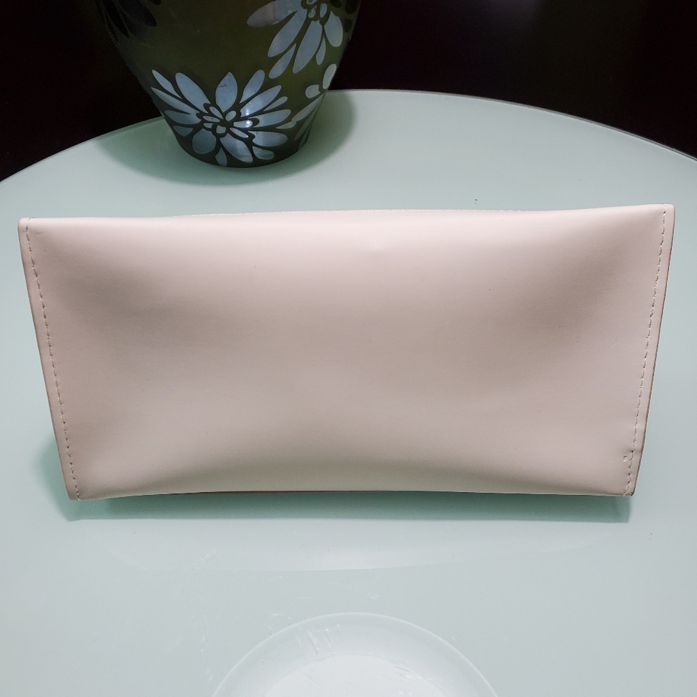 Givenchy Parfums Cosmetic Case - Picture 3 of 8